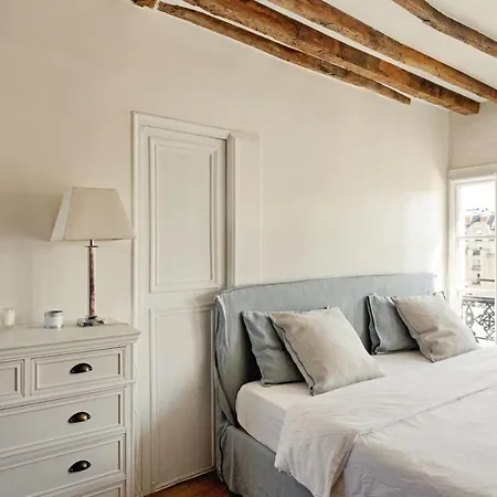 Appartement D'exception Au Coeur Du Marais Par Guestready
